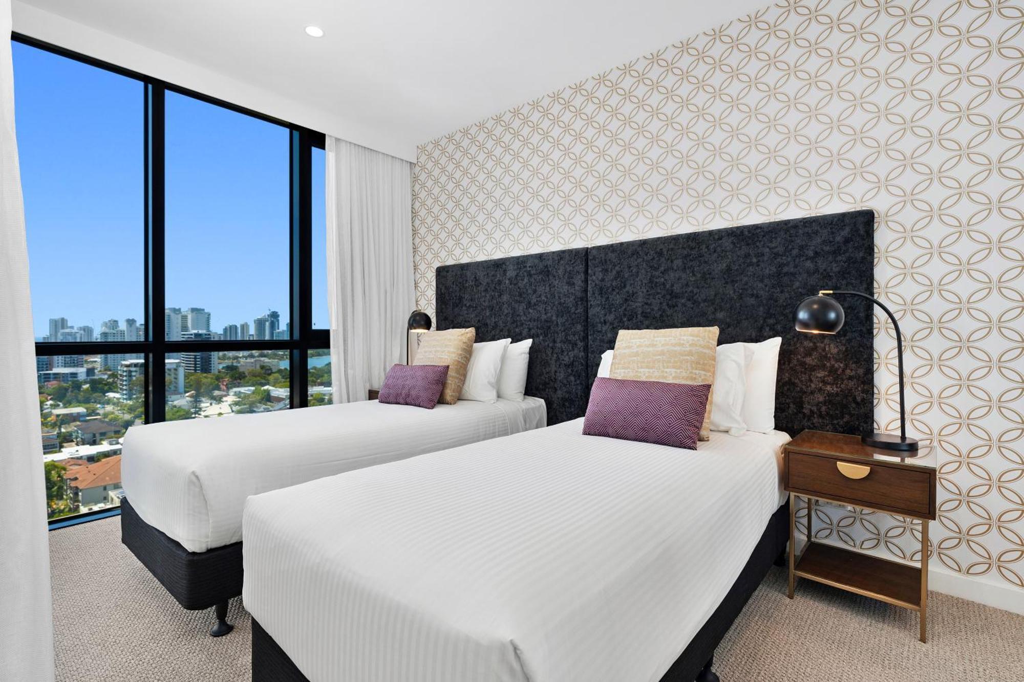 Tryp By Wyndham Southport Gold Coast Hotel Apartments Exterior photo