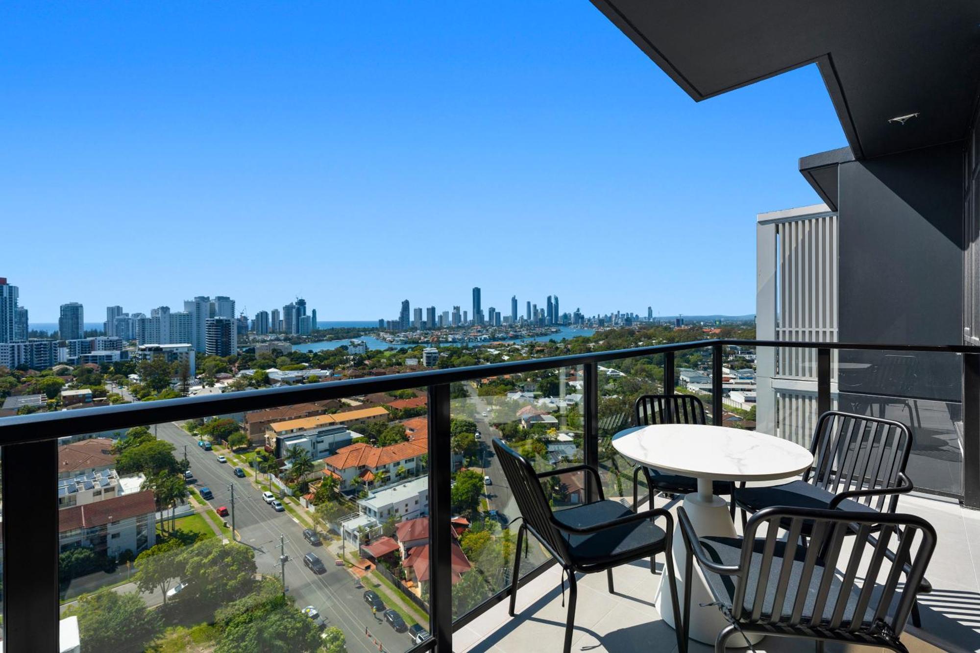 Tryp By Wyndham Southport Gold Coast Hotel Apartments Exterior photo